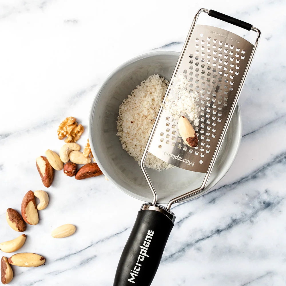Microplane Gourmet rivejern groft med nødder