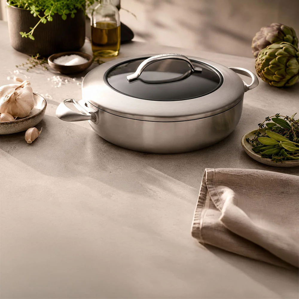 Scanpan CTX sautergryde på køkkenbord