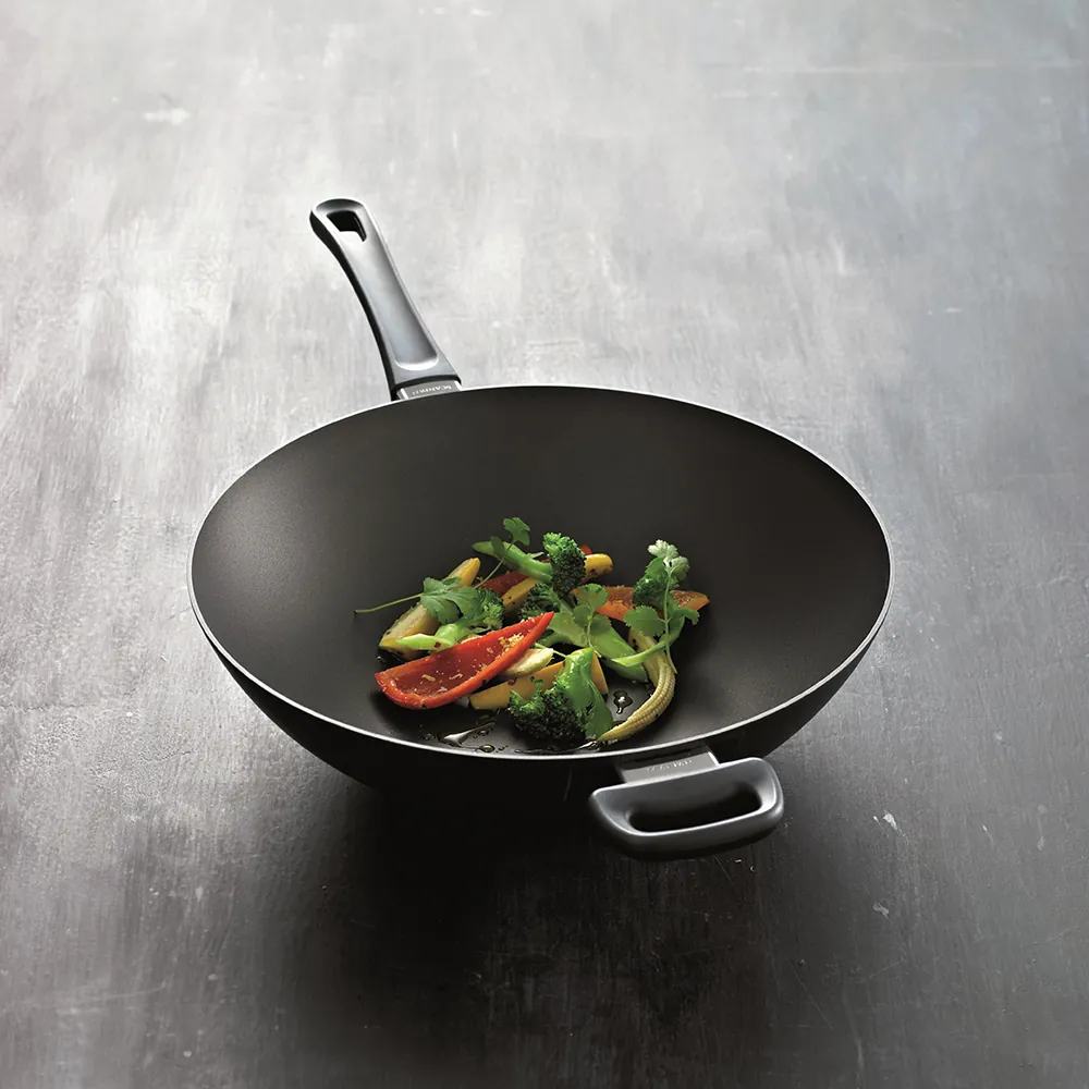 Scanpan Classic Induction wok 32 cm i brug