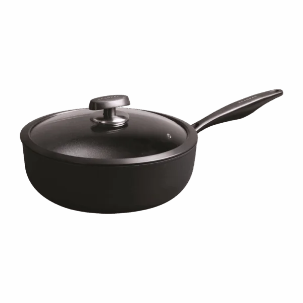 Stegepande med høje kanter og glaslåg set fra siden – Scanpan Pro SB+