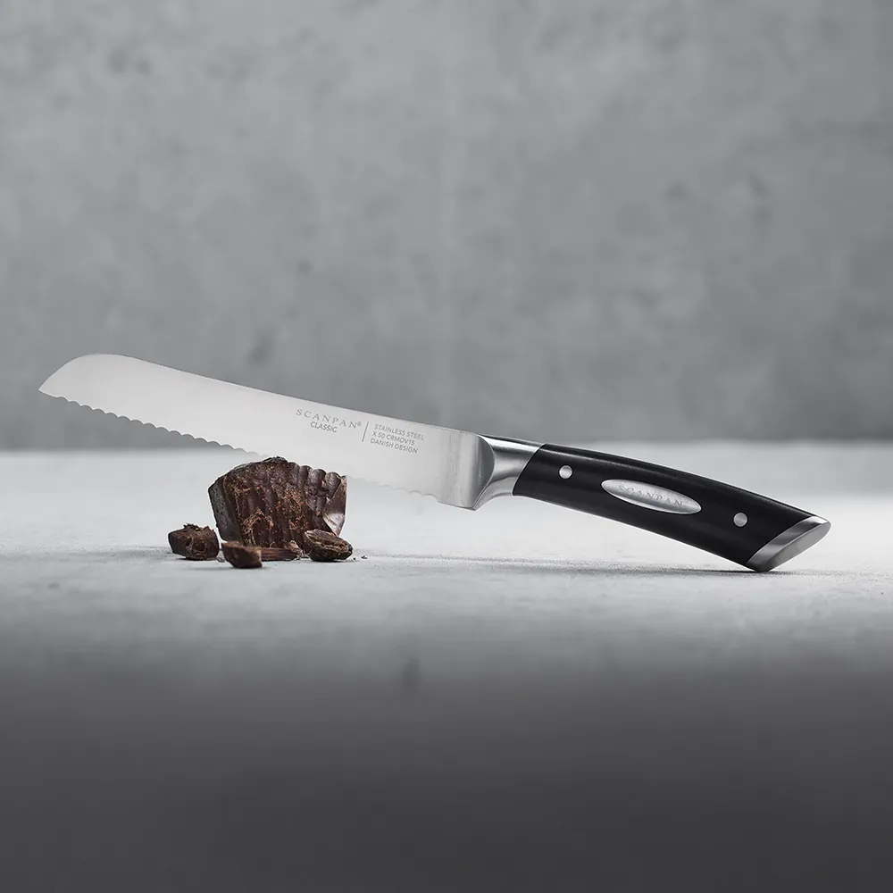 Scanpan Classic brødkniv liggende