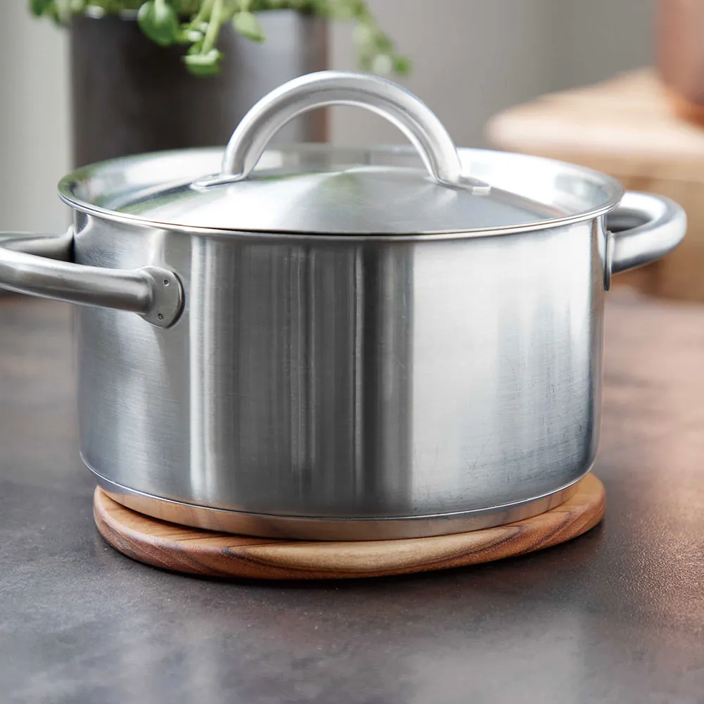 Aida Raw Teak magnetisk bordskåner med gryde