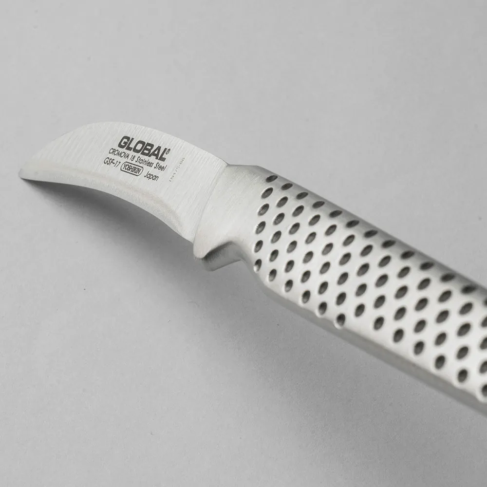 Nærbillede af blad på Global smedet tournierkniv GSF-17 (6 cm)